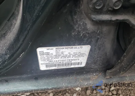2001 Nissan Maxima Gxe from USA, damaged, VIN JN1CA31D01T836973